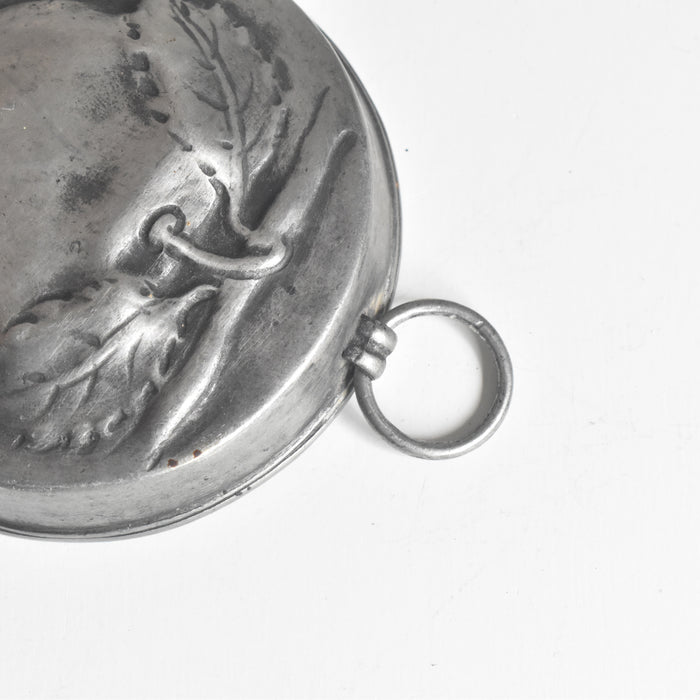 ヴィンテージピューターケーキ型 リンゴ