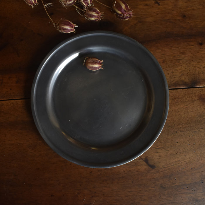 ヴィンテージピューター ラウンドプレート — Loane Interior