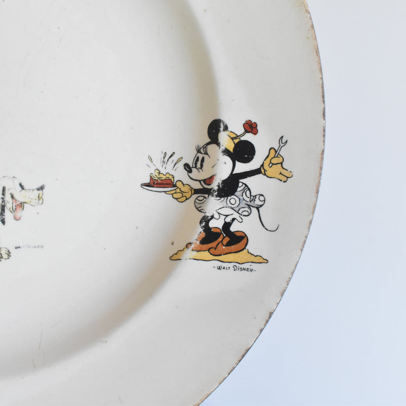 Vintage Deep Plate Onan Walt Disney