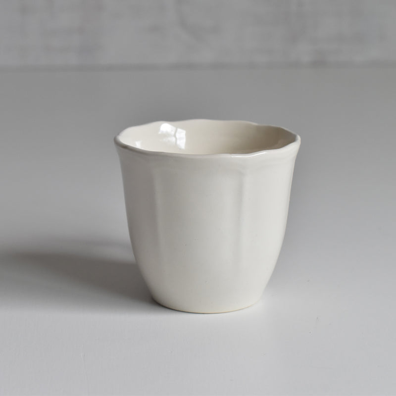 Vintage coffee cup Digoin & Sarreguemines Rohan (scalloped rim)