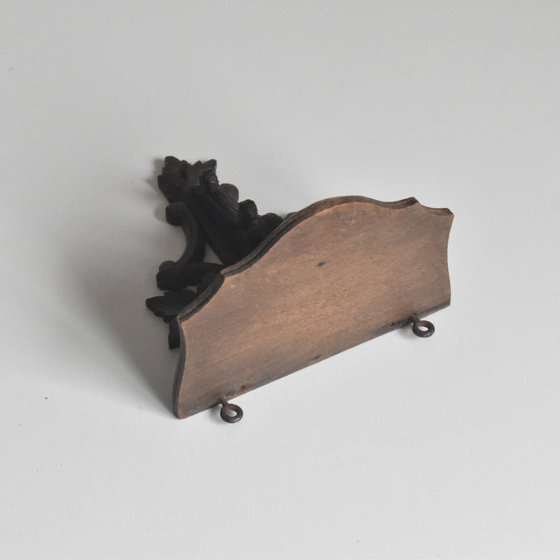 ヴィンテージ　木彫刻のミニ・ウォールコンソール