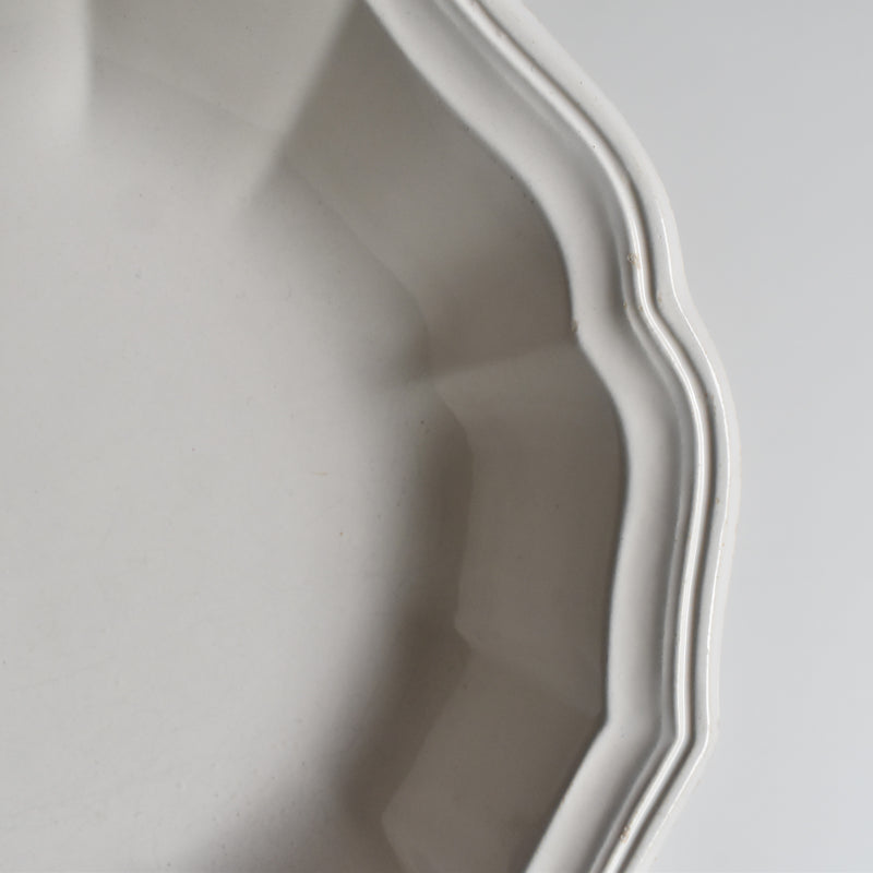 Vintage Deep Dish Saran White B