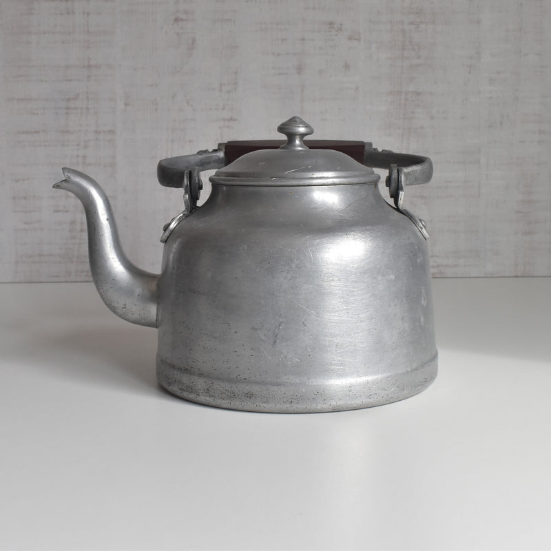 ヴィンテージ アルミケトル TOURNUS(トゥールニュ)