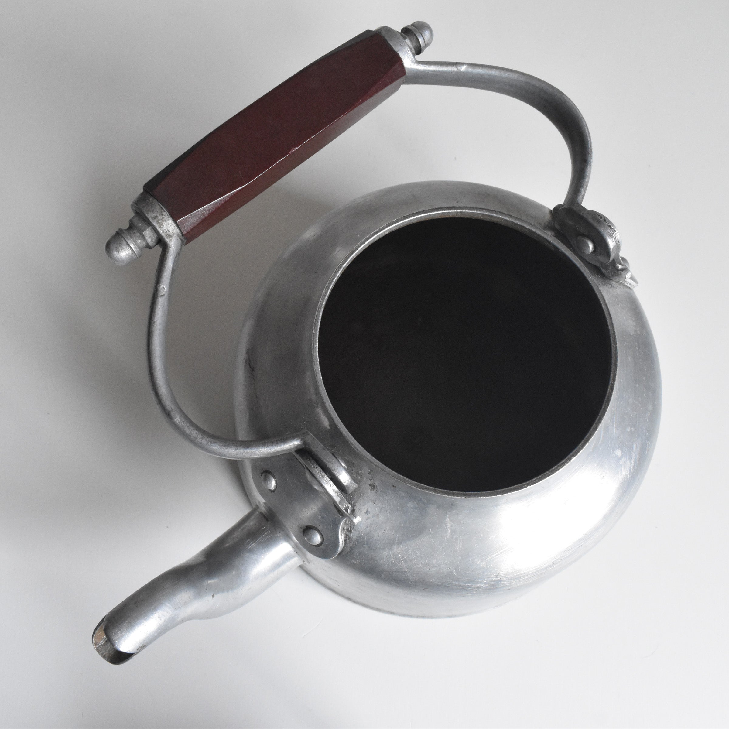 ヴィンテージ アルミケトル TOURNUS(トゥールニュ) — Loane Interior