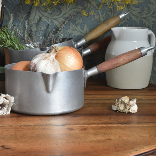 ヴィンテージ アルミパン TOURNUS(トゥールニュ) E16