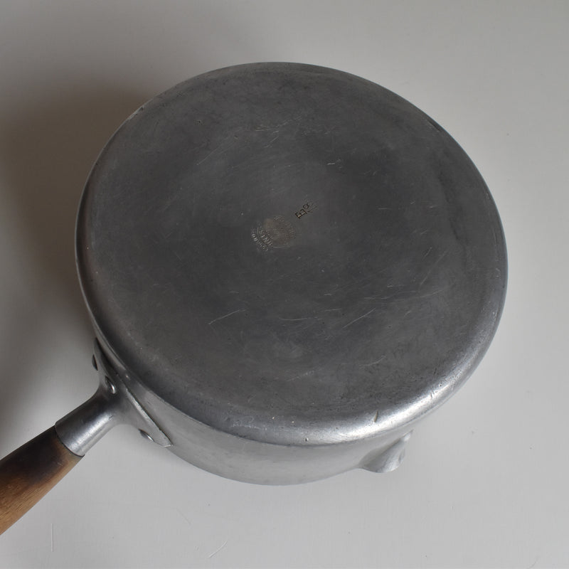 ヴィンテージ アルミパン TOURNUS(トゥールニュ) E18