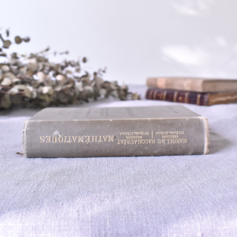 Antique book "Manuel du Baccalauréat"