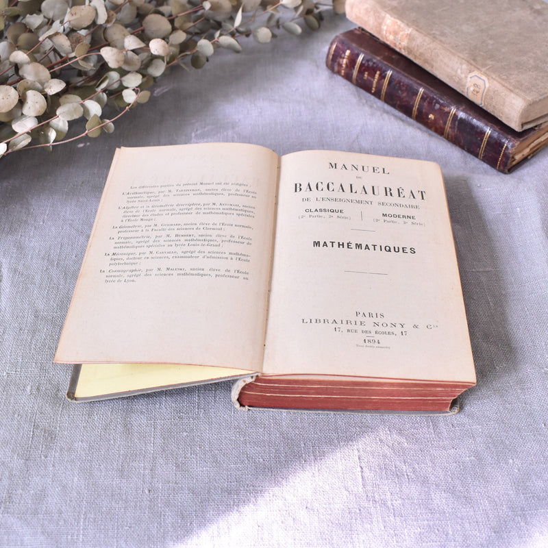 Antique book "Manuel du Baccalauréat"