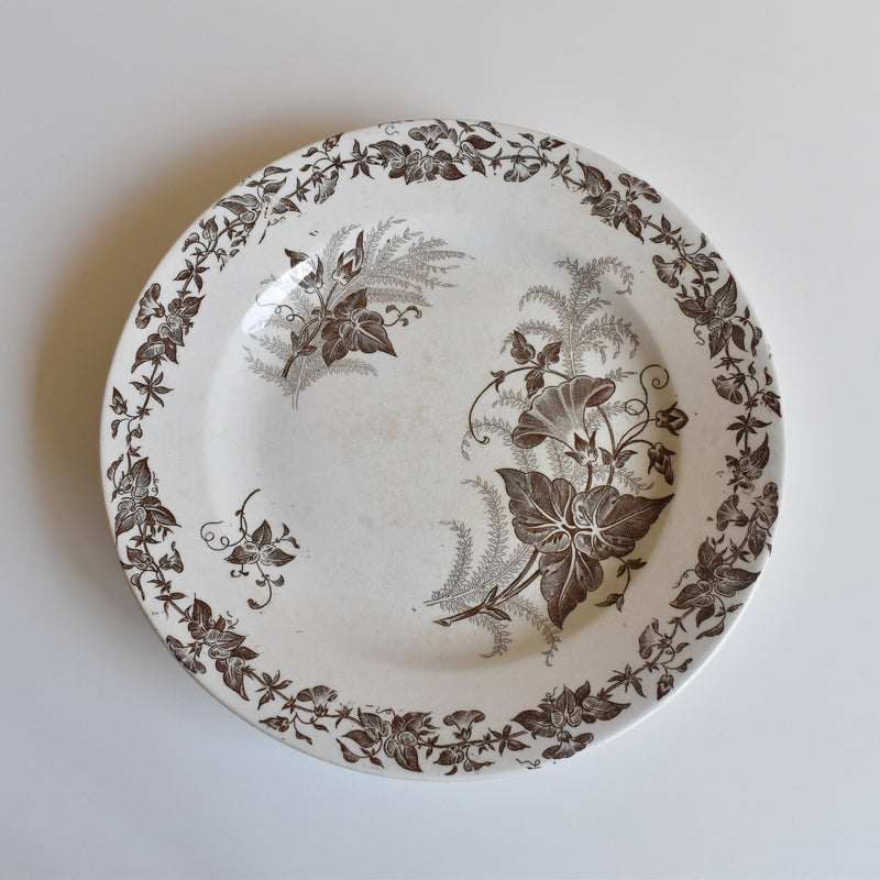 Antique Pedestal Plate FF Peksonnu Liseron