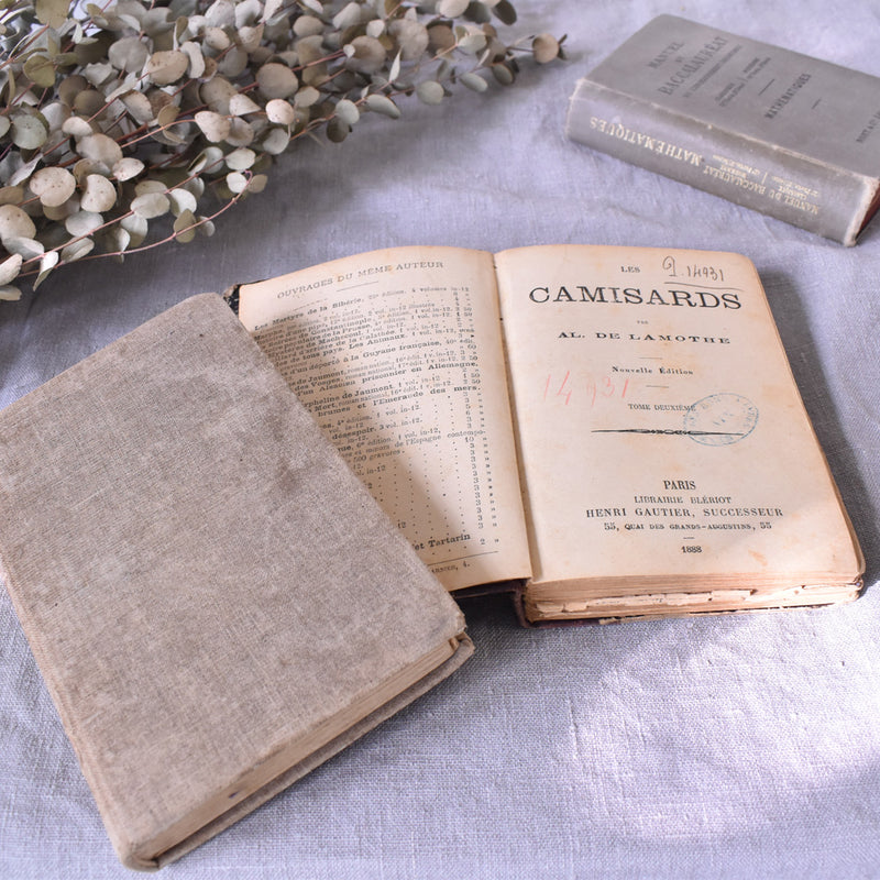 Antique Book "Les Camisards"