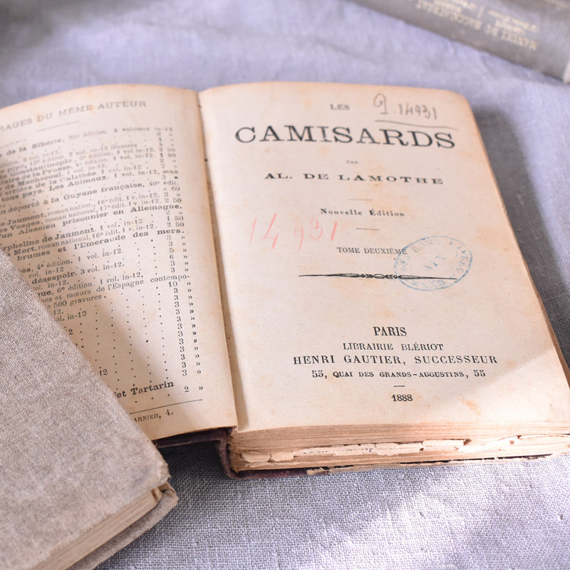 Antique Book "Les Camisards"