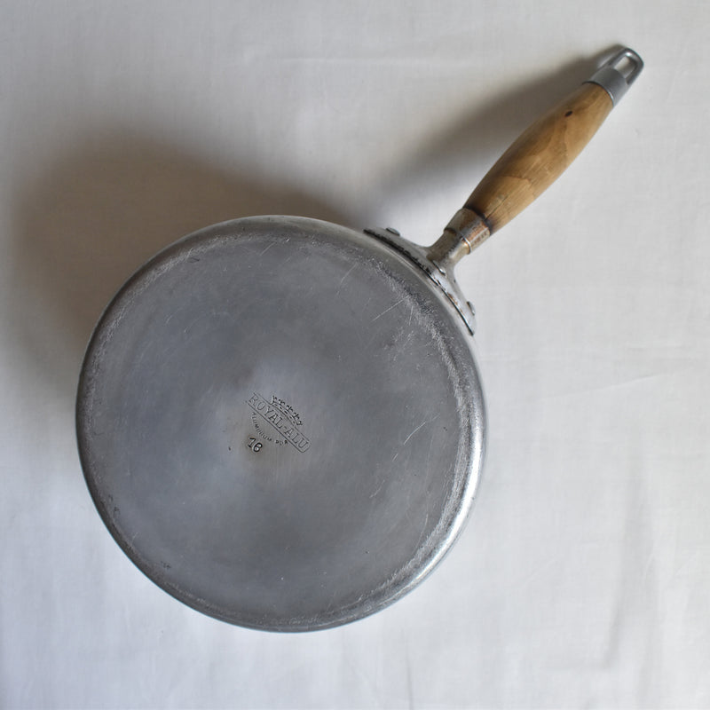 Vintage Royal-Alu Aluminum Milk Pan No. 16