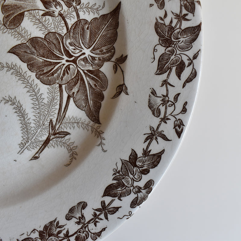 Antique Pedestal Plate FF Peksonnu Liseron