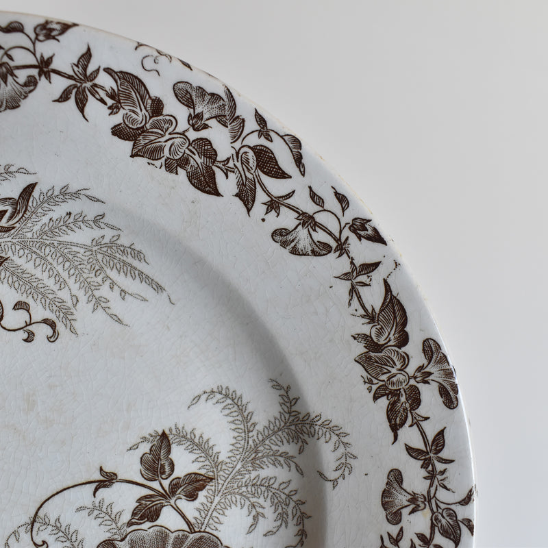 Antique Pedestal Plate FF Peksonnu Liseron
