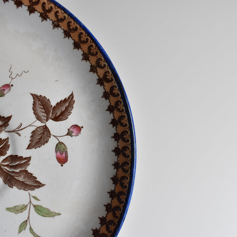 Antique Saucer Boch Frères (B.F.) Fleurs