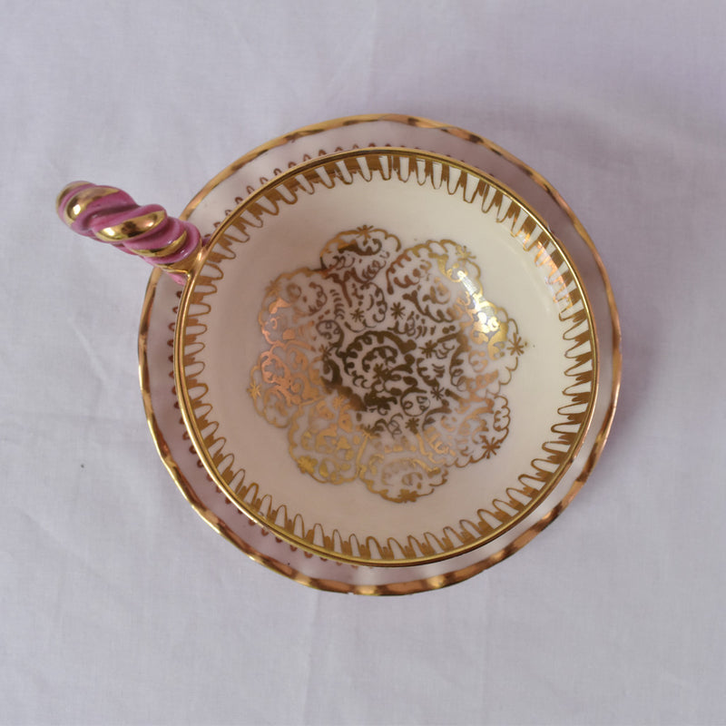 ア.ドラサンヴァル A.Dressinval チョコレートカップ＆ソーサー ピンク B