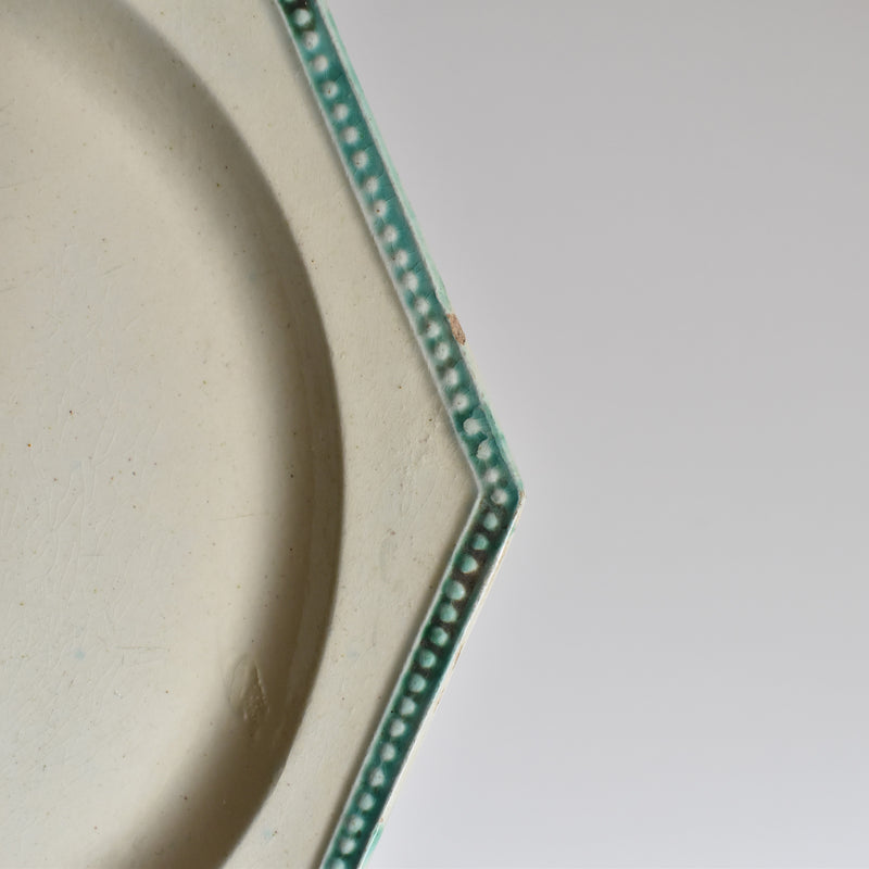 Antique Octagonal Plate, Liseret Vert A