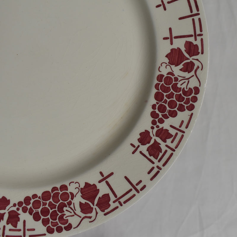Vintage Plate Moulin des Loups Raisin B