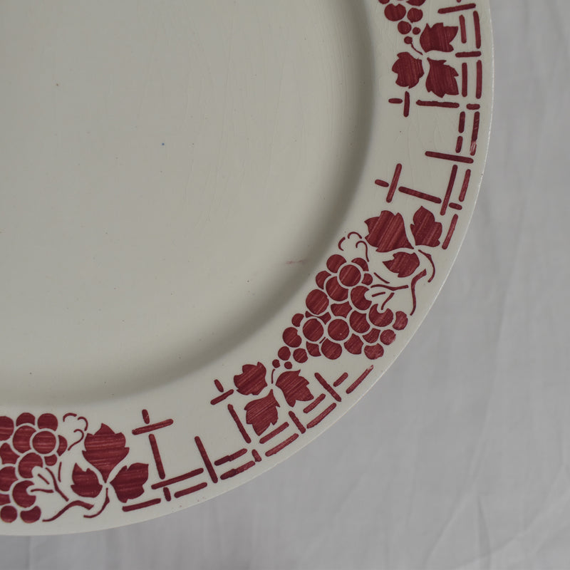 Vintage Plate Moulin des Loups Raisin B