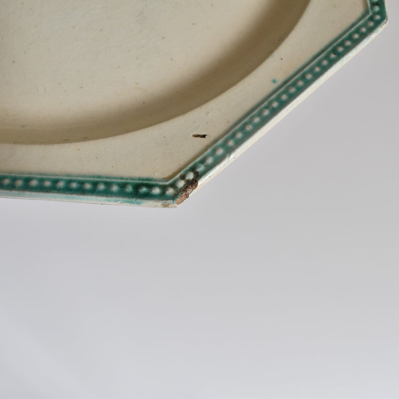 Antique Octagonal Plate, Liseret Vert A