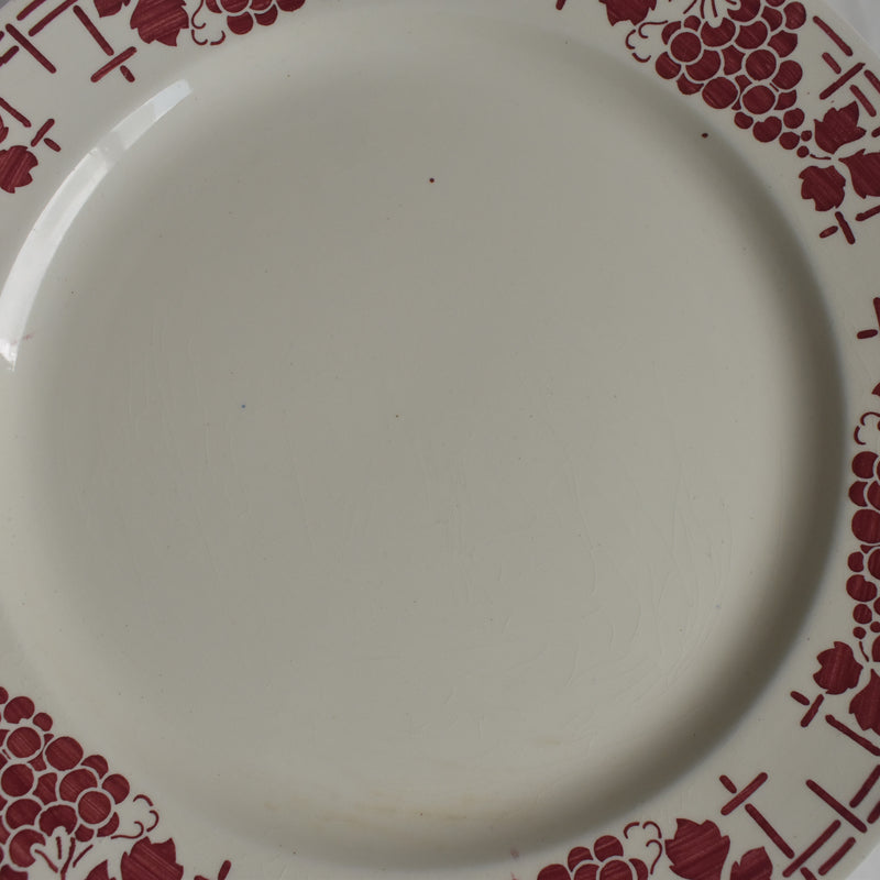 Vintage Plate Moulin des Loups Raisin B