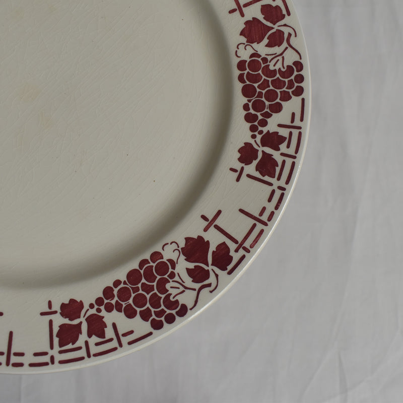 Vintage Plate Moulin des Loups Raisin C