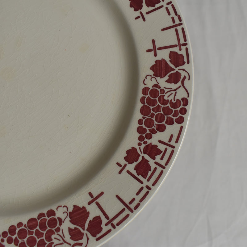 Vintage Plate Moulin des Loups Raisin C