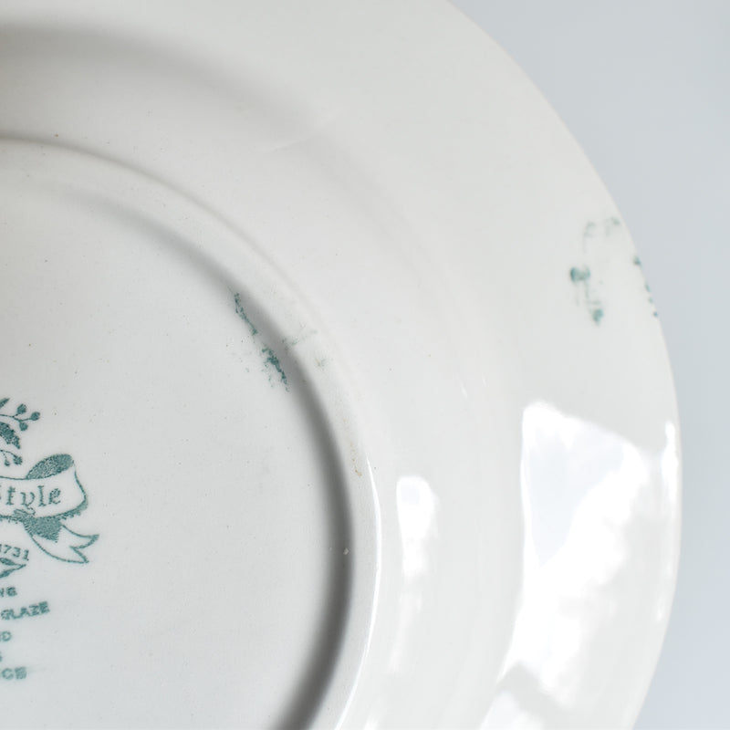Vintage deep plate English Style Rouge E