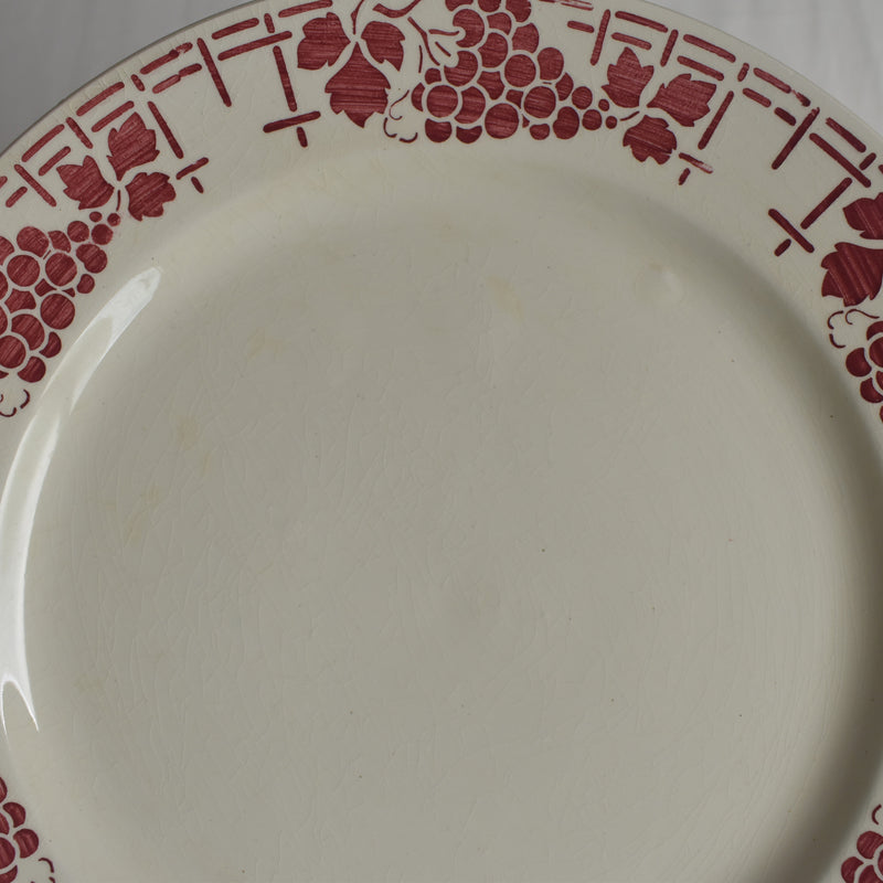 Vintage plate Moulin des Loups Raisin D