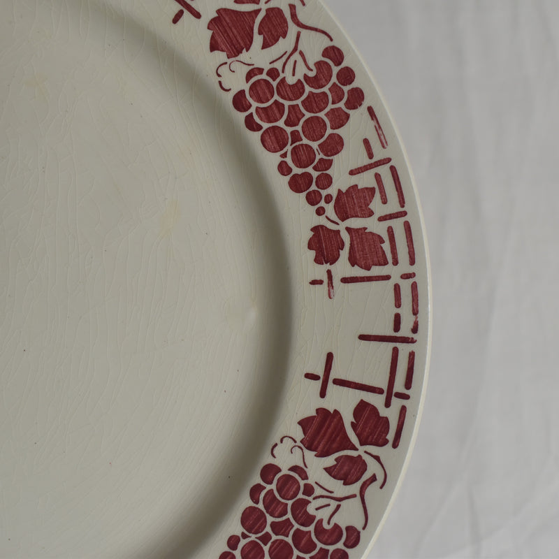 Vintage plate Moulin des Loups Raisin D