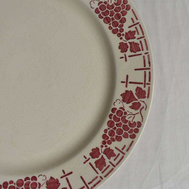 Vintage plate Moulin des Loups Raisin D