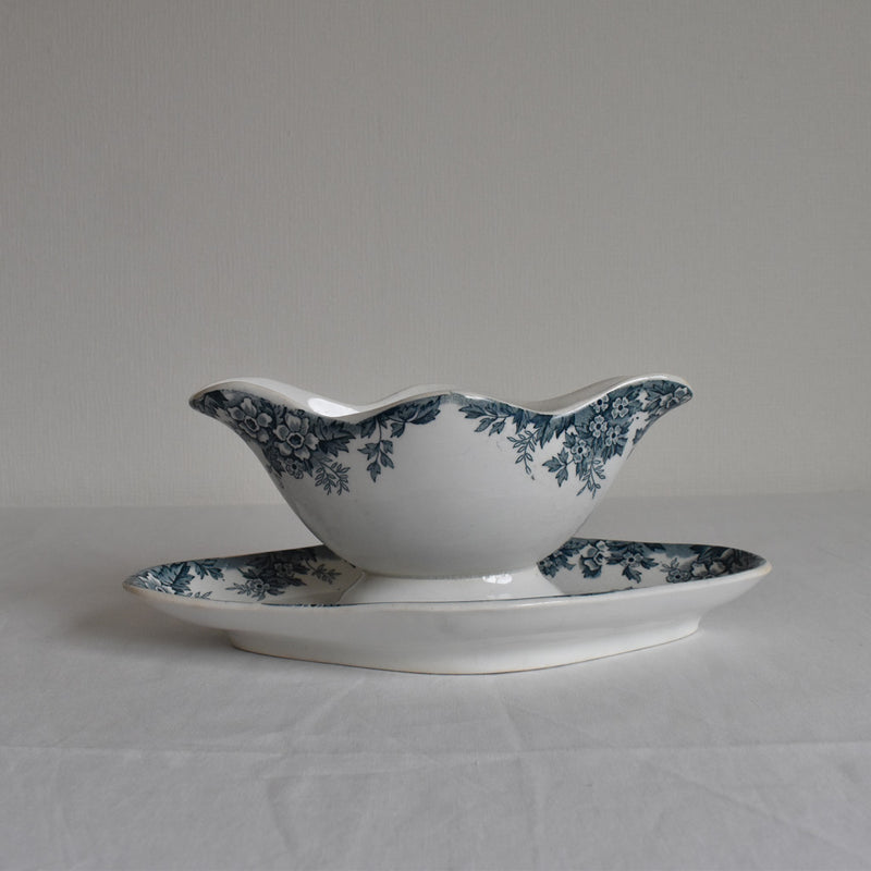 Antique Sauce Boat, Saint Amand and Hamage, Marie-Louise