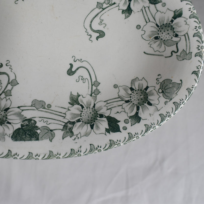 Antique Raviere Aux Lions de Faience