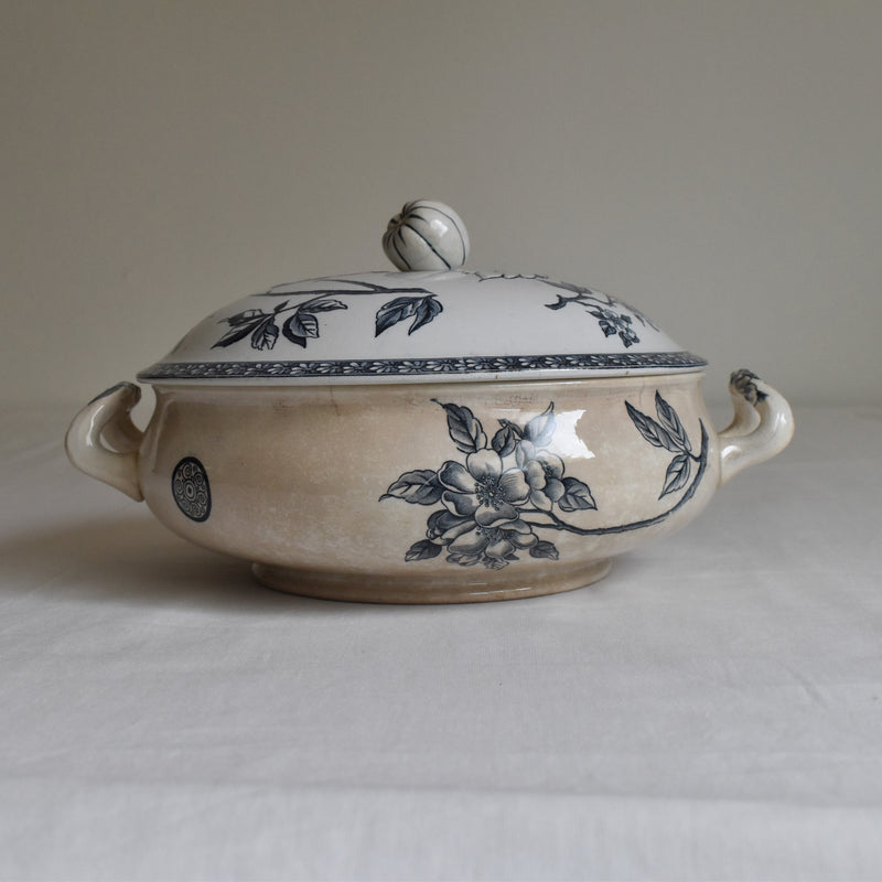 Antique Tureen Grande Époque (E. BOURGEOIS) Marguerite
