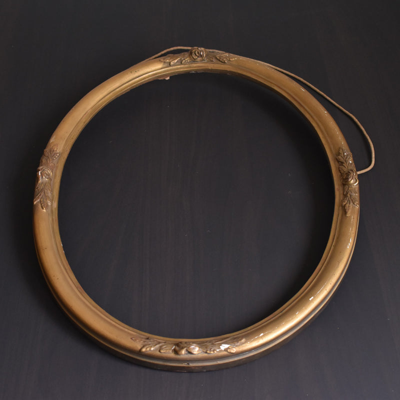 Antique Frame Oval Rose