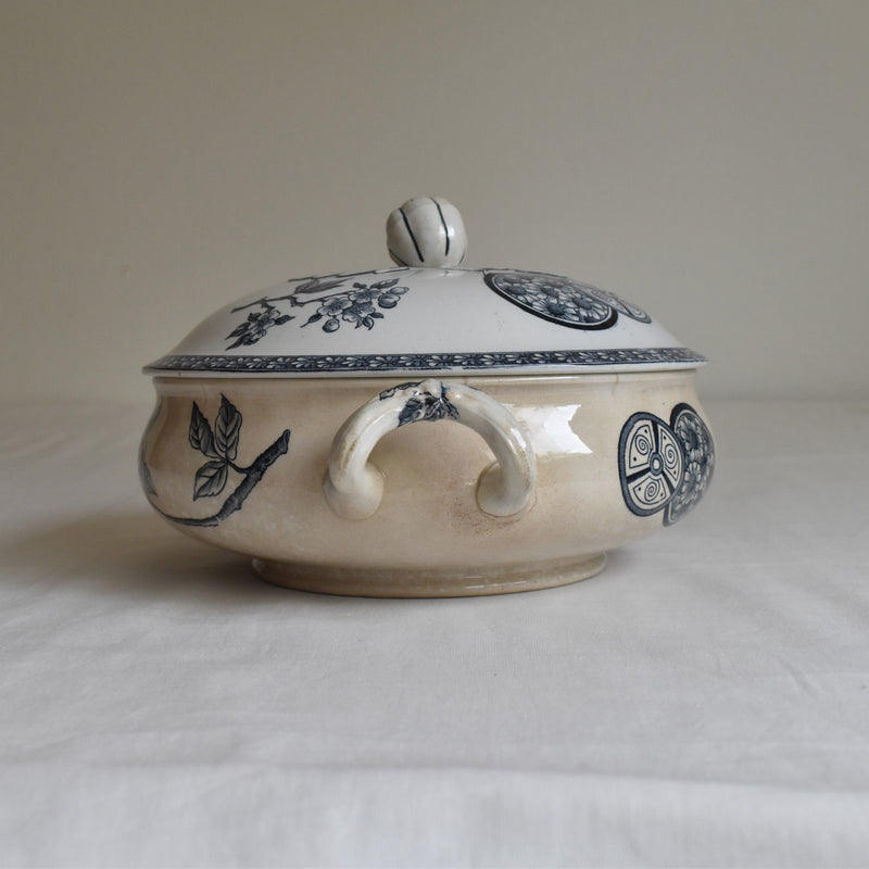 Antique Tureen Grande Époque (E. BOURGEOIS) Marguerite