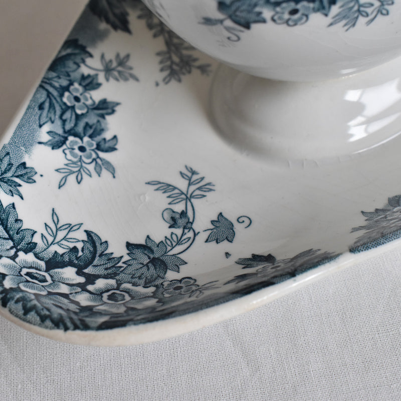 Antique Sauce Boat, Saint Amand and Hamage, Marie-Louise