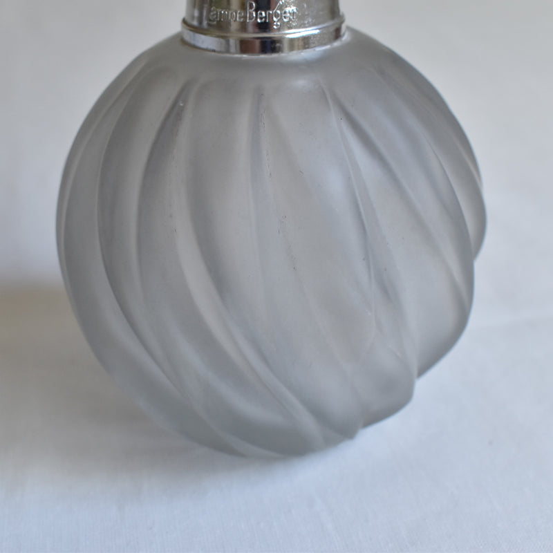 Vintage Lampe Berger glass