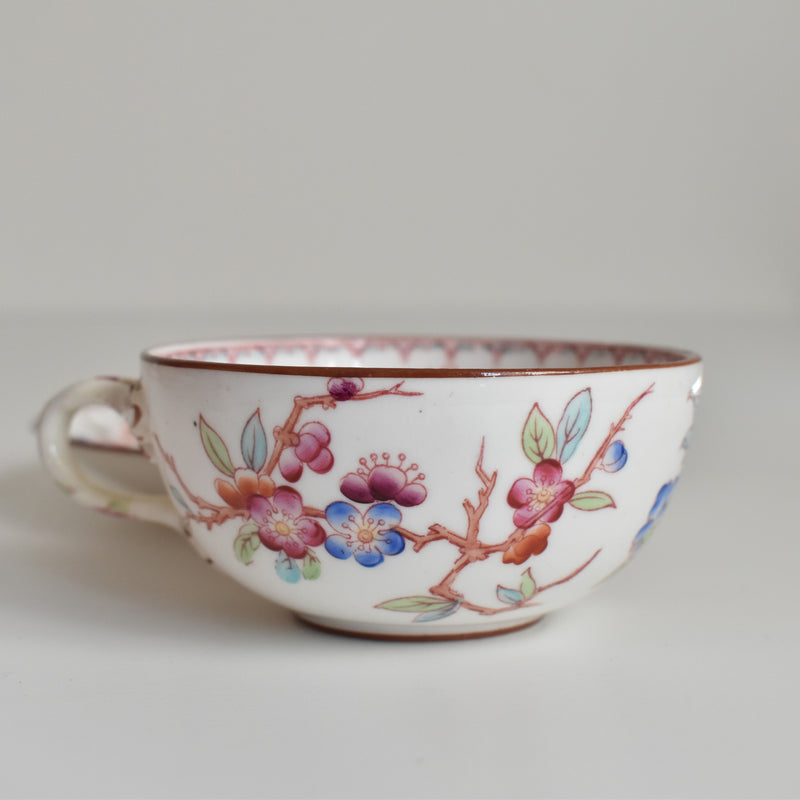 Antique Cup & Saucer: Sarreguemines, Minton 252 D