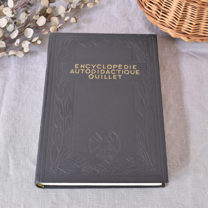 Vintage Encyclopedia Encyclopédie autodidactique Quillet III
