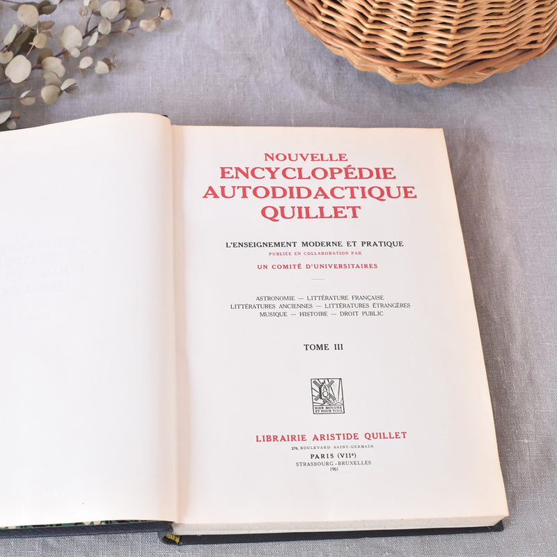 Vintage Encyclopedia Encyclopédie autodidactique Quillet III