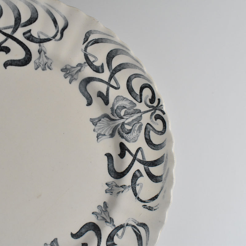 Antique Plate Longchamp Iris A