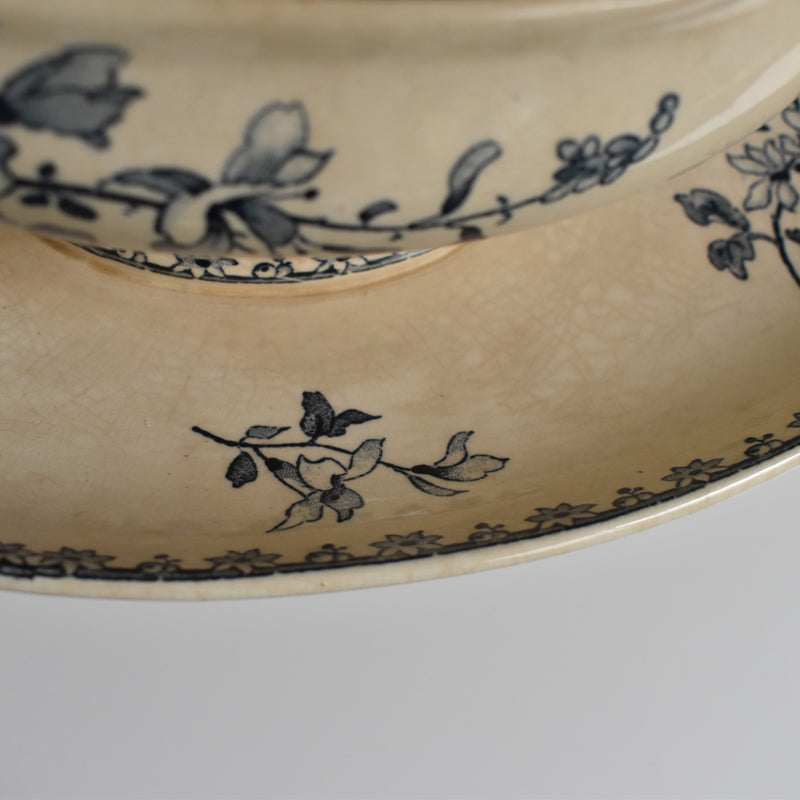 Antique Sauce Boat Digoin & Sarreguemines Favori