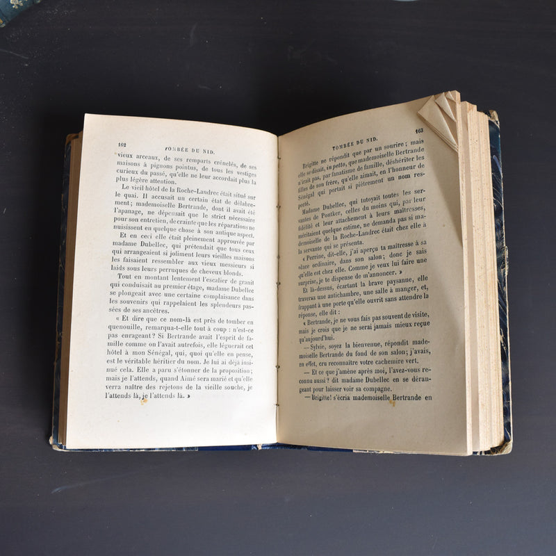 Antique Book: Tombée du Nid