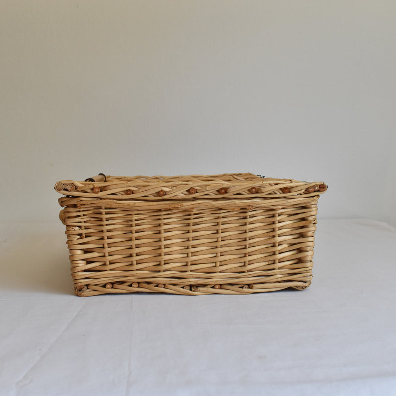 Vintage Picnic Basket A