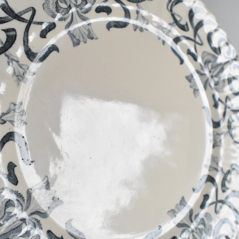 Antique Plate Longchamp Iris B