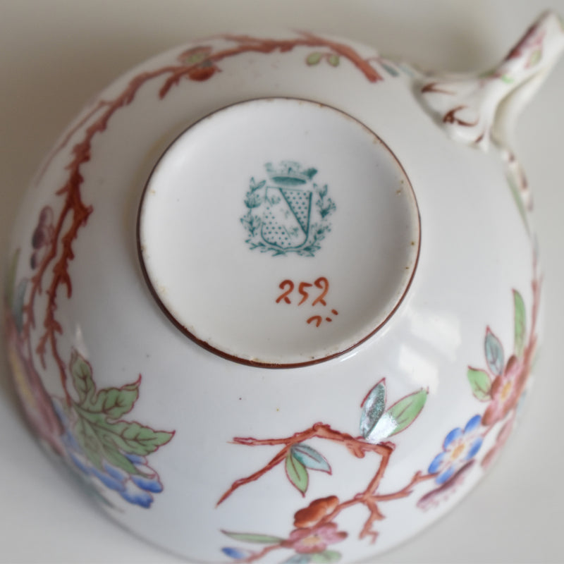 Antique Cup: Sarreguemines Minton 252