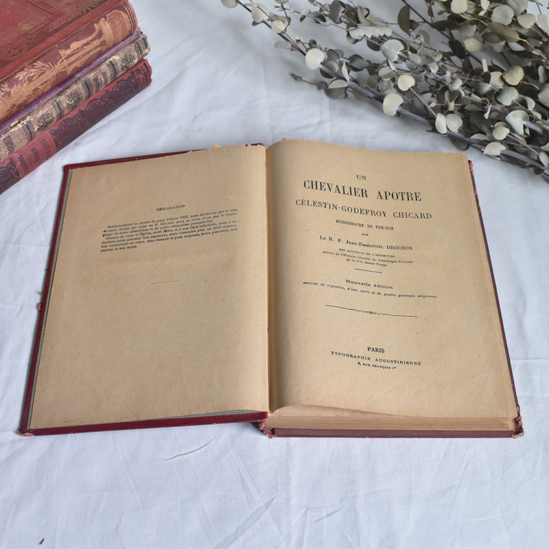 Antique book: Un Chevalier Apôtre