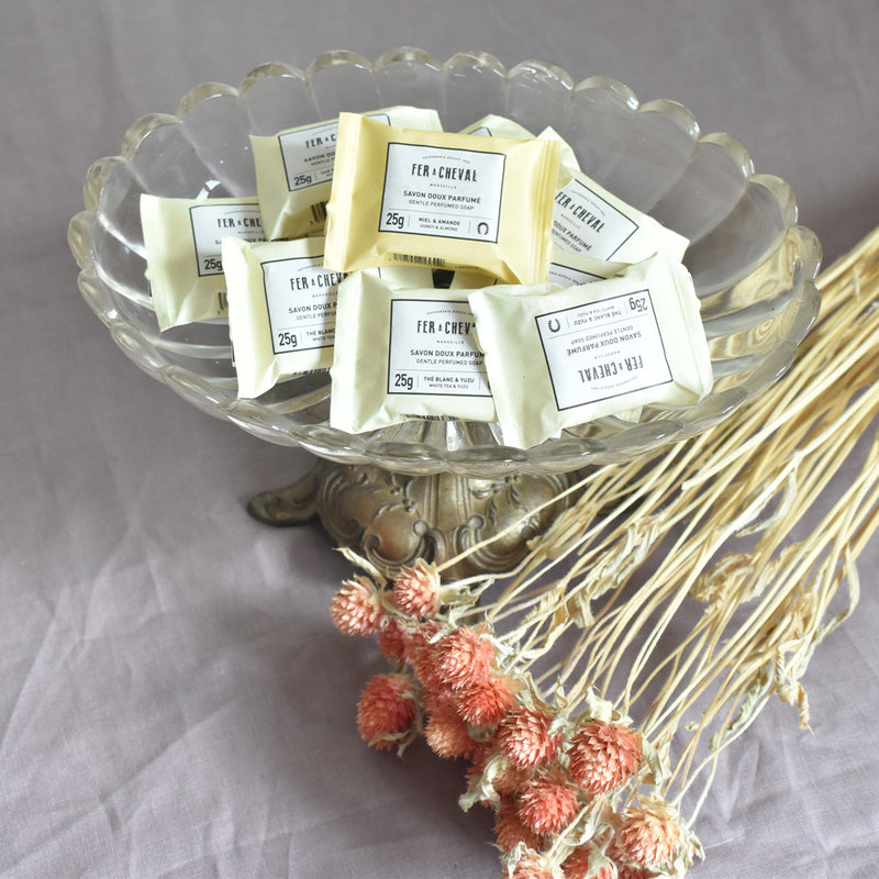 ガラス　ヴィンテージ　脚付きクープ