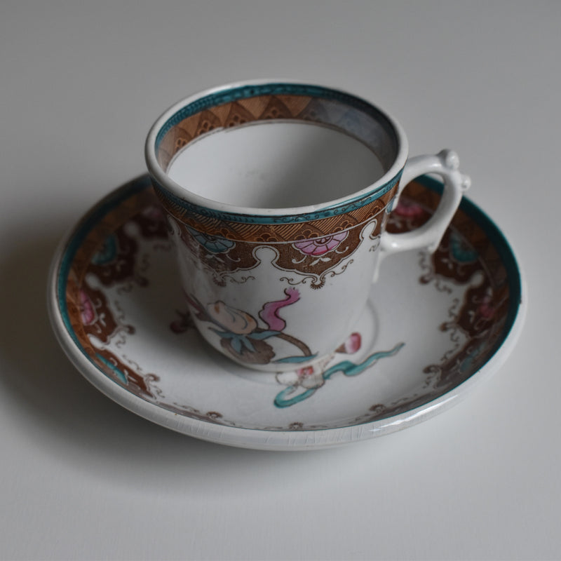 アンティークコーヒーカップアンドソーサー　サルグミンヌ